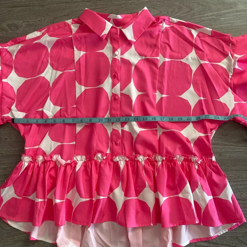 Umgee Pink and White Geometric Peplum Button Front Top - Picture 3 of 10